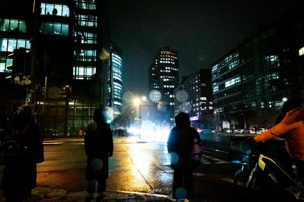 Comment enlever les poils du visage définitivement : 5 méthodes clés